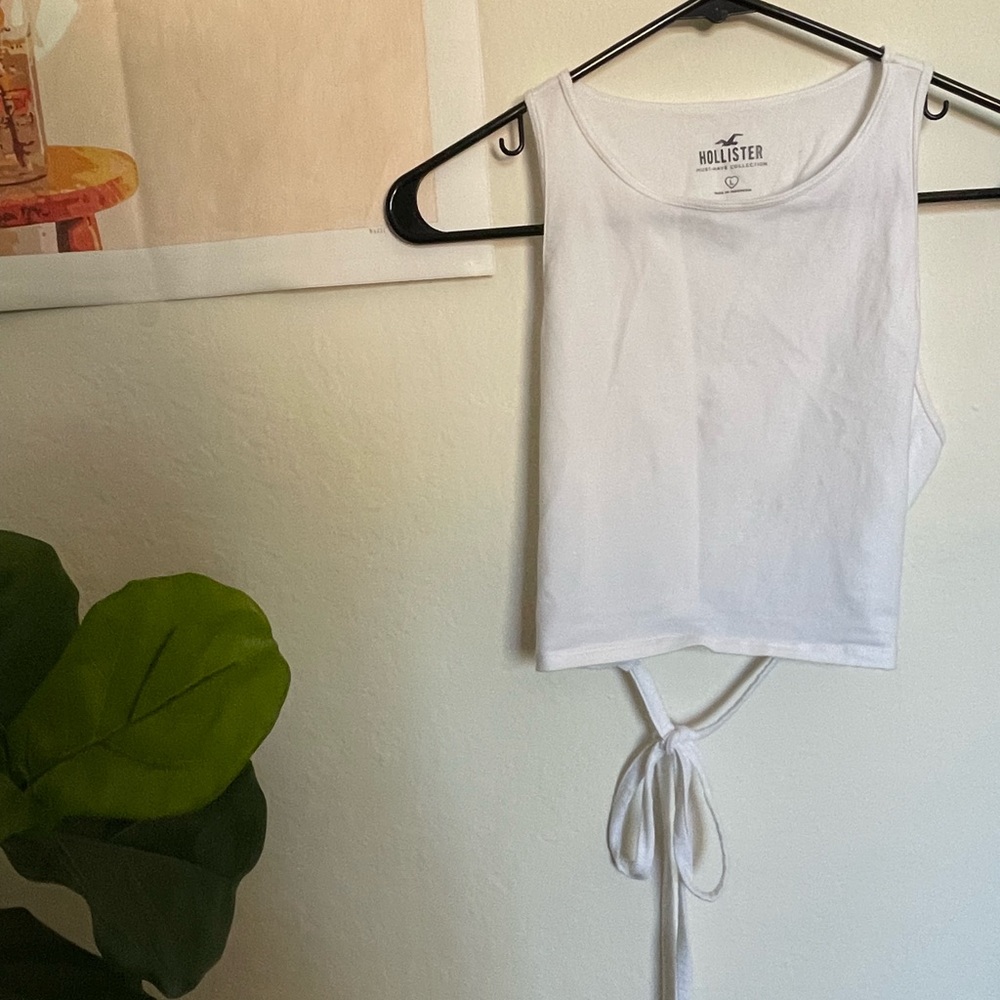 Tie front tank